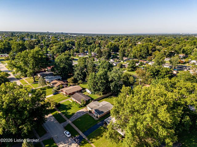 1822 Wickham Way, Louisville, KY 40223