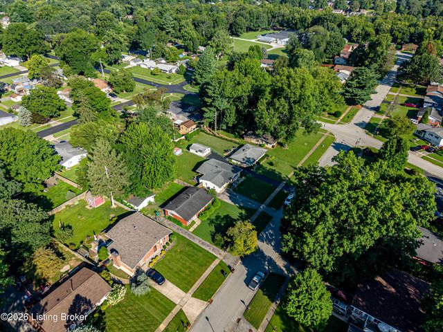1822 Wickham Way, Louisville, KY 40223
