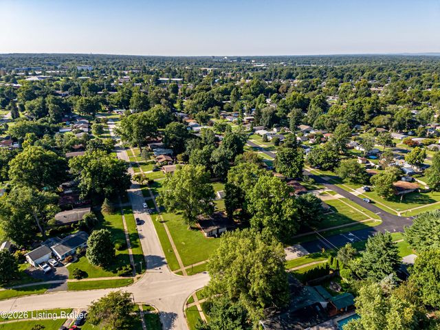 1822 Wickham Way, Louisville, KY 40223