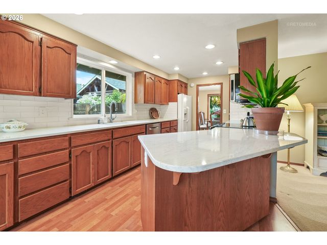 1476 Ne STILE Dr, Hillsboro, OR 97124