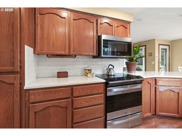 1476 Ne STILE Dr, Hillsboro, OR 97124