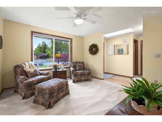 1476 Ne STILE Dr, Hillsboro, OR 97124