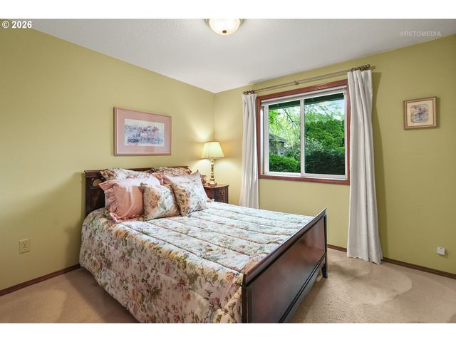 1476 Ne STILE Dr, Hillsboro, OR 97124