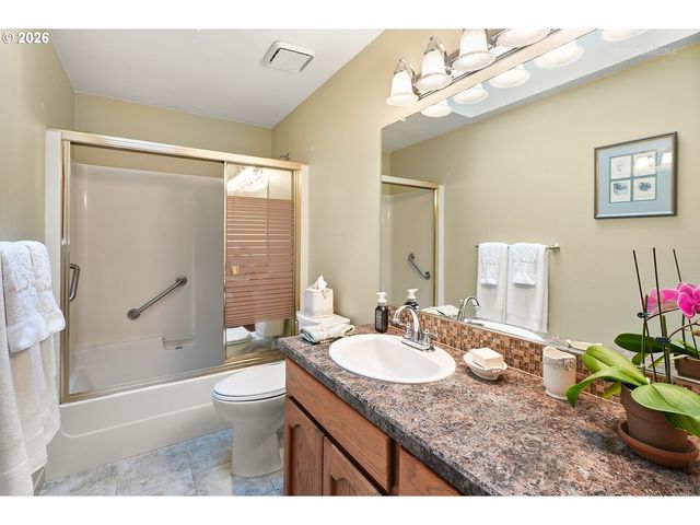 1476 Ne STILE Dr, Hillsboro, OR 97124