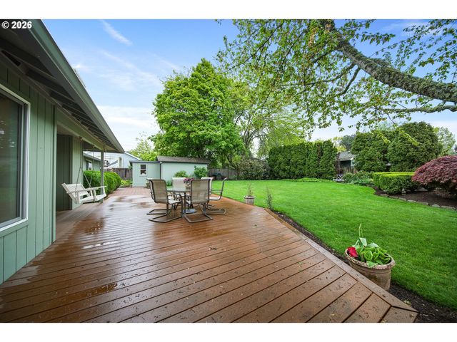 1476 Ne STILE Dr, Hillsboro, OR 97124