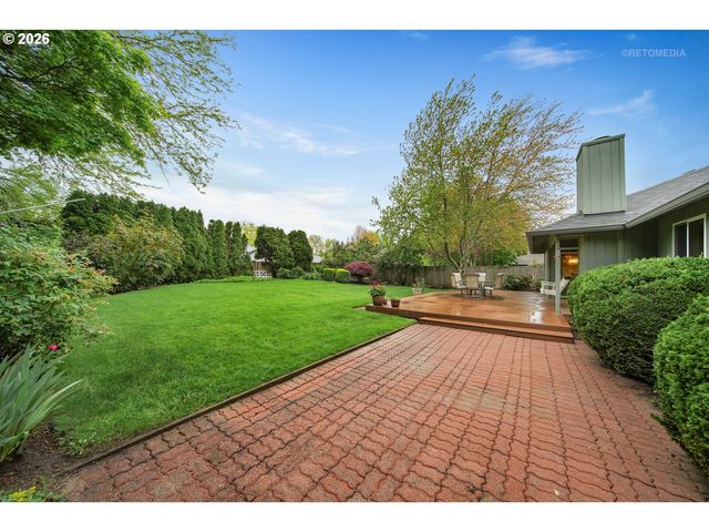 1476 Ne STILE Dr, Hillsboro, OR 97124