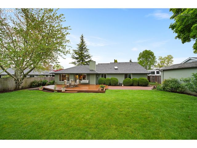 1476 Ne STILE Dr, Hillsboro, OR 97124