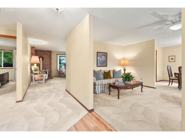 1476 Ne STILE Dr, Hillsboro, OR 97124