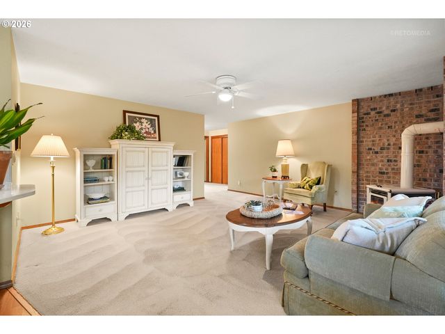 1476 Ne STILE Dr, Hillsboro, OR 97124