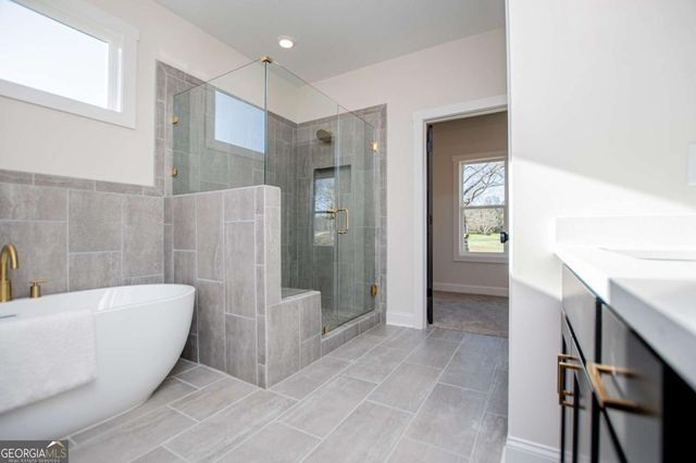 102 Red Oak Lane, Carrollton, GA 30116