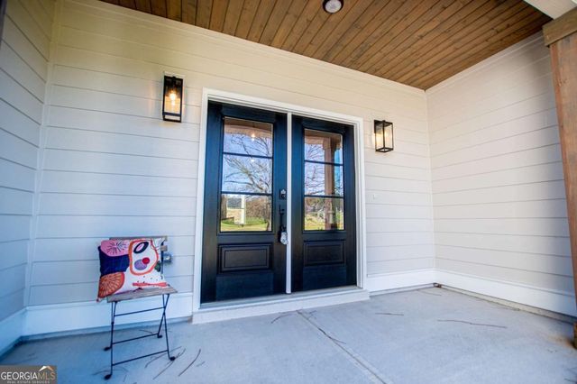 102 Red Oak Lane, Carrollton, GA 30116