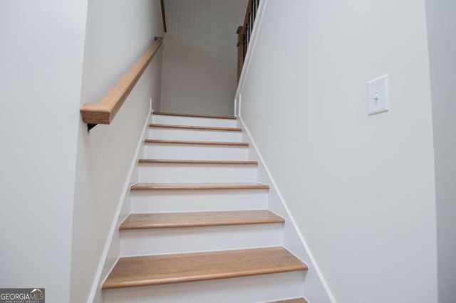 102 Red Oak Lane, Carrollton, GA 30116