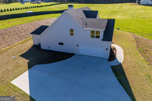 102 Red Oak Lane, Carrollton, GA 30116