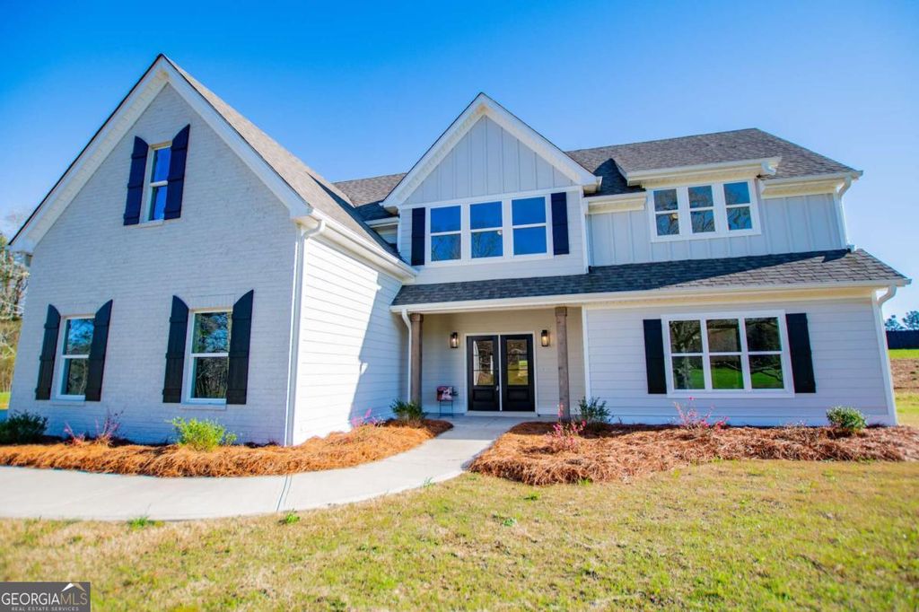 102 Red Oak Lane, Carrollton, GA 30116