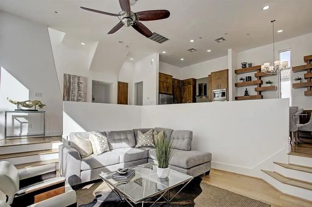 4218 Gibson Street B, Houston, TX 77007