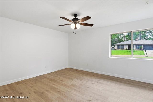 609 Briarcliff Circle, Jackson, MS 39212