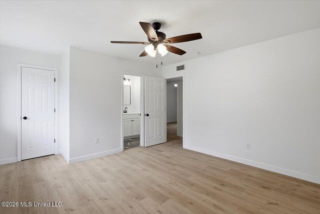 609 Briarcliff Circle, Jackson, MS 39212
