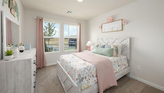 1225 E Stallion Lane, Mustang, OK 73064