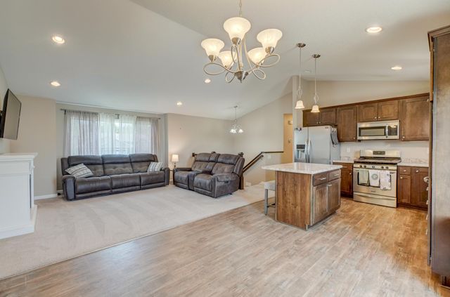 1004 Wyoming Street, Roberts, WI 54023