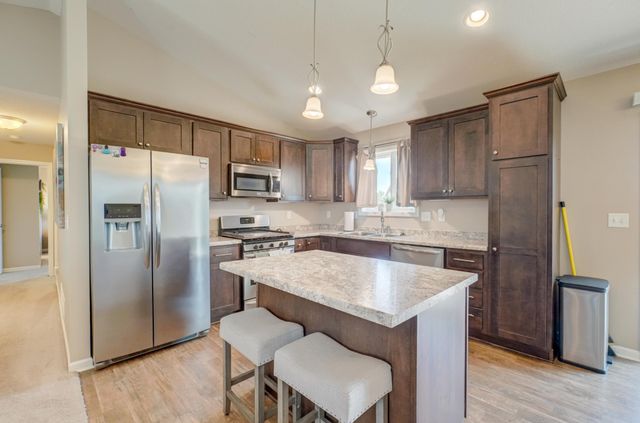 1004 Wyoming Street, Roberts, WI 54023