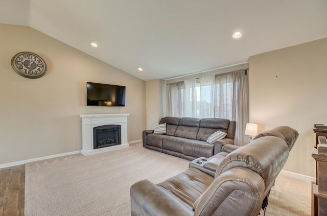 1004 Wyoming Street, Roberts, WI 54023