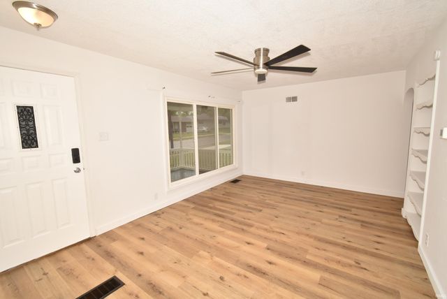 107 Sherry Lane, Attica, IN 47918