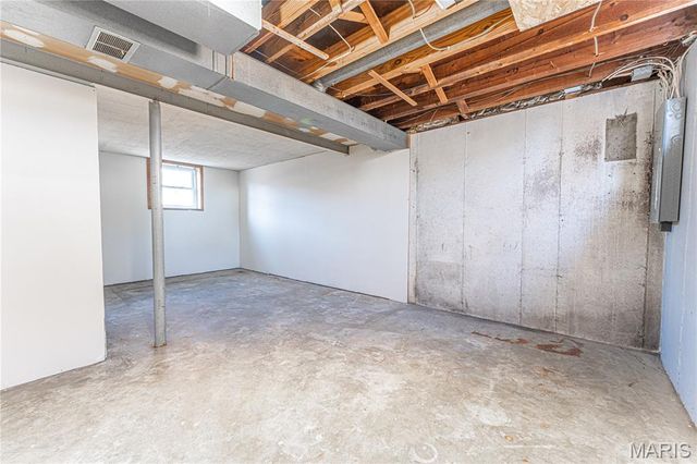 866 Sunset Drive, Arnold, MO 63010