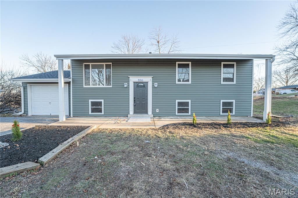 866 Sunset Drive, Arnold, MO 63010