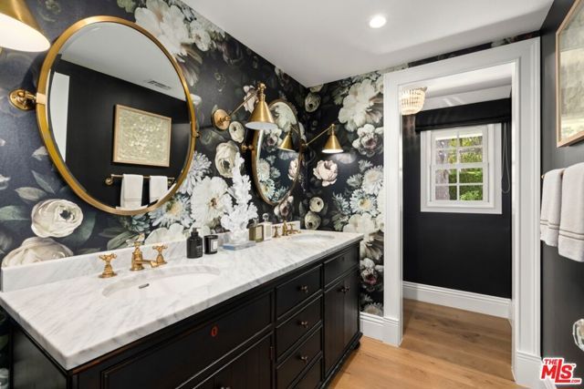 1960 Coldwater Canyon Drive, Beverly Hills, CA 90210