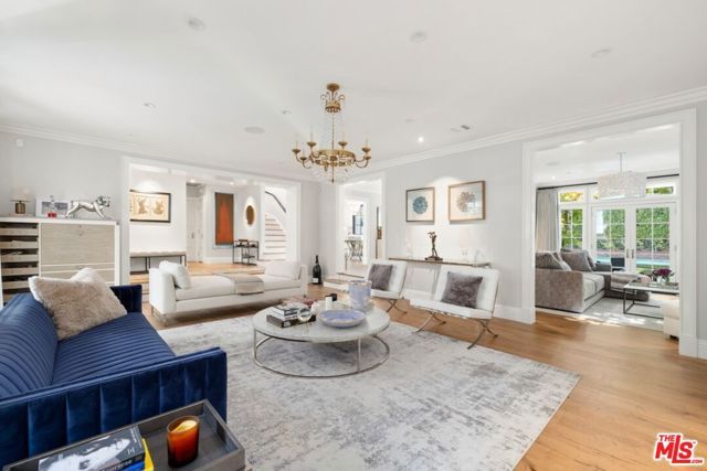 1960 Coldwater Canyon Drive, Beverly Hills, CA 90210