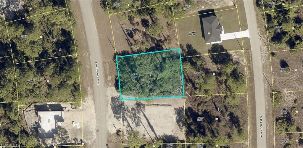 453 Eisenhower BLVD, LEHIGH ACRES, FL 33974 — exterior