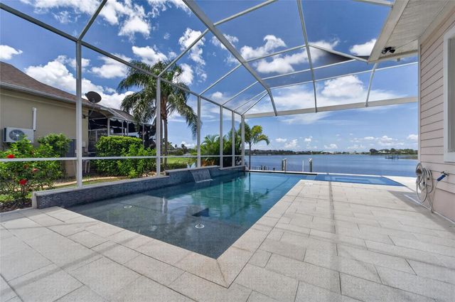 429 MANNS HARBOR DRIVE, Apollo Beach, FL 33572