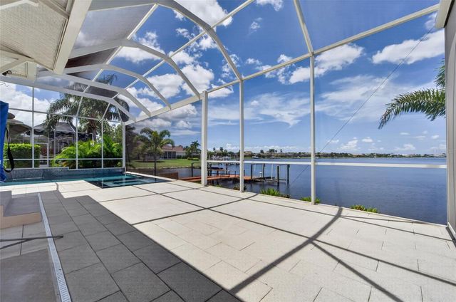 429 MANNS HARBOR DRIVE, Apollo Beach, FL 33572