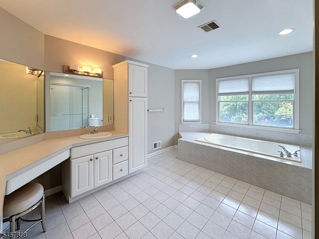 36 Skyview Dr, Sparta Twp., NJ 07871