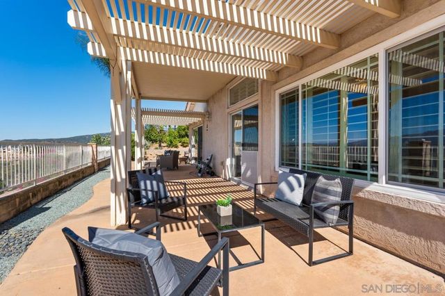 2618 Columbine Rd, Alpine, CA 91901