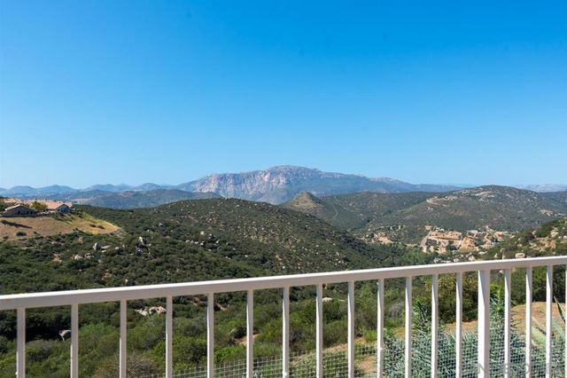 2618 Columbine Rd, Alpine, CA 91901