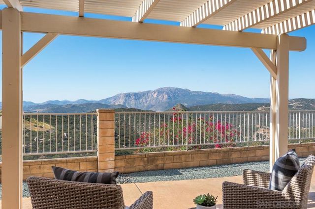 2618 Columbine Rd, Alpine, CA 91901