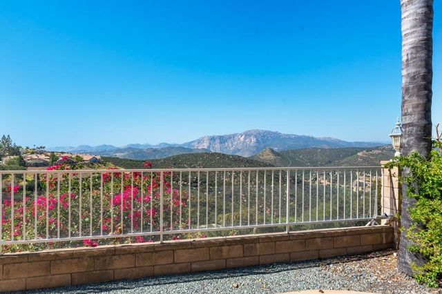 2618 Columbine Rd, Alpine, CA 91901