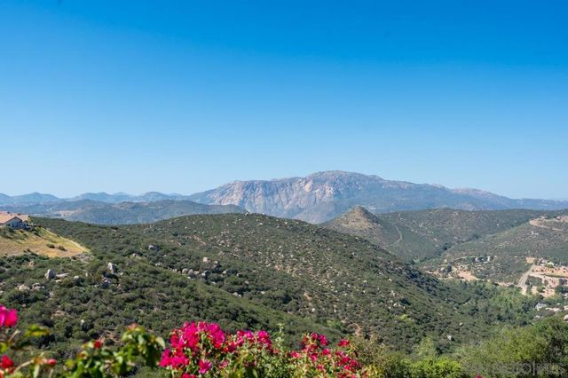 2618 Columbine Rd, Alpine, CA 91901