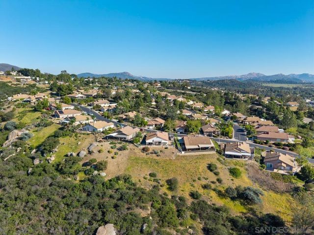 2618 Columbine Rd, Alpine, CA 91901