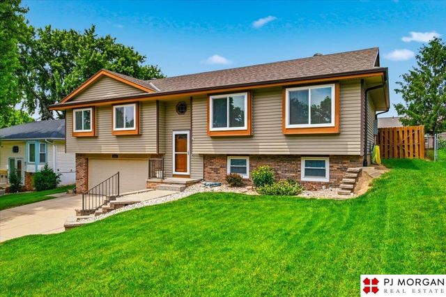 2312 Willow Circle, Bellevue, NE 68123
