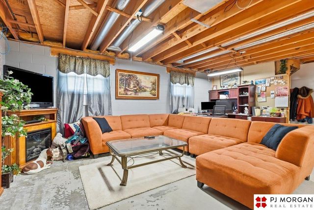 2312 Willow Circle, Bellevue, NE 68123