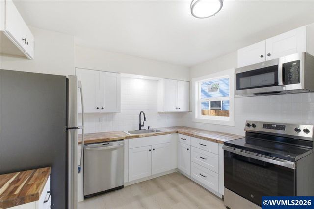 4407 Toni Av N, Keizer, OR 97303