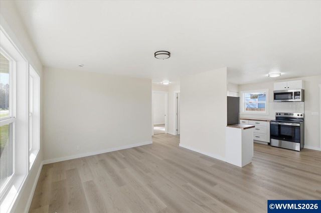 4407 Toni Av N, Keizer, OR 97303