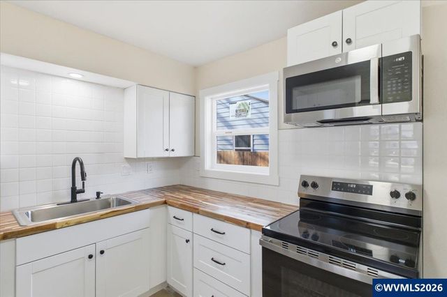 4407 Toni Av N, Keizer, OR 97303