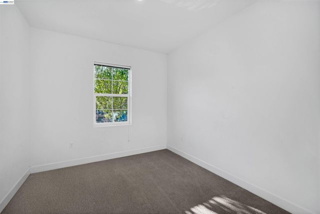 5323 Potter Valley Ln, Antioch, CA 94531