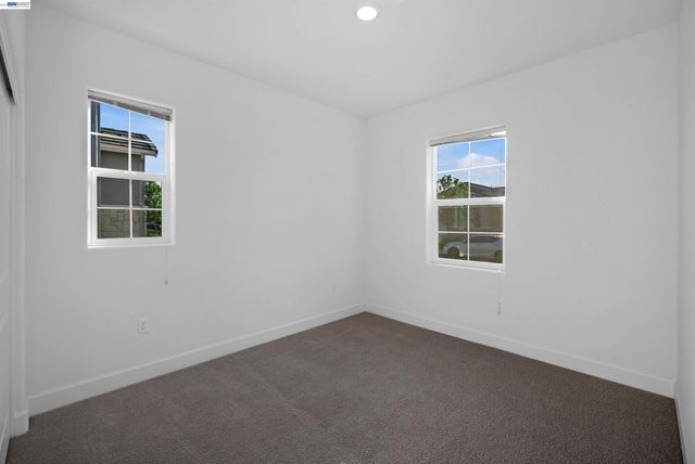 5323 Potter Valley Ln, Antioch, CA 94531