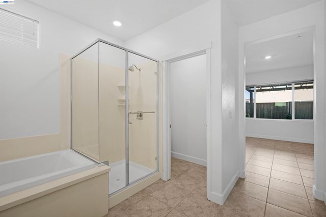 5323 Potter Valley Ln, Antioch, CA 94531