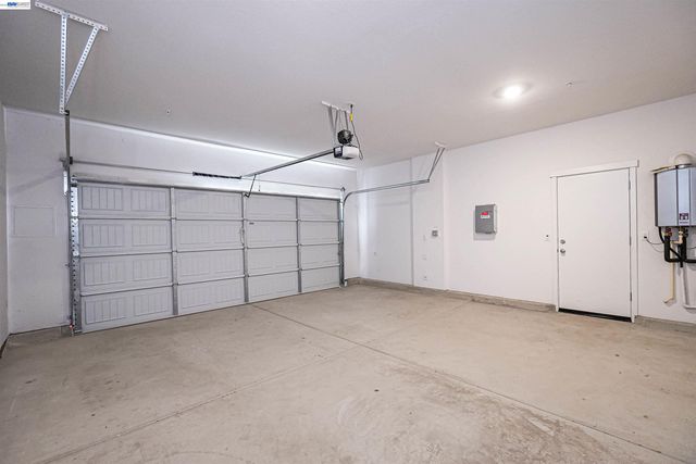 5323 Potter Valley Ln, Antioch, CA 94531