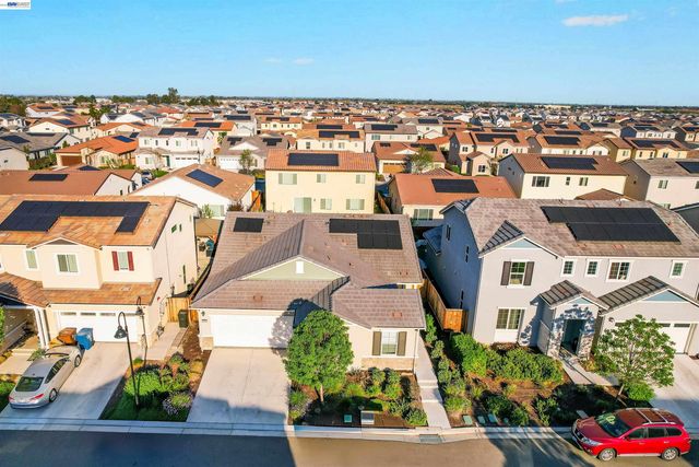 5323 Potter Valley Ln, Antioch, CA 94531